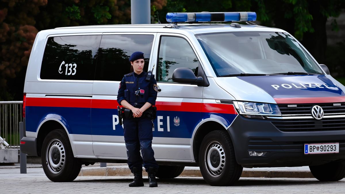 Rakouská policie zadržela muže, který byl v kontaktu s útočníkem z Bratislavy